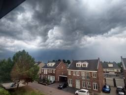 Onweer in Gemert (foto: Anneke van den Heuvel).