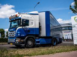 https://api.omroepbrabant.nl/img/f/$width$/$height$/0.5/0.5/bWVkaWEvcHJvZC80NTUwNTgzLmpwZz9zdj0yMDE5LTA3LTA3JnN0PTIwMjAtMDEtMDFUMDAlM0EwMCUzQTAwWiZzZT0yMDQwLTAxLTAxVDAwJTNBMDAlM0EwMFomc3I9YiZzcD1yJnNpZz1QakR1UElFS244Y0ljOE5mbWNQckdwd1JjaFpsQ2VTemZleWF5WHAyVDQ4JTNE