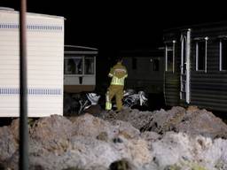 Splinternieuwe caravan is uitgebrand bij camping De Witte Plas (foto: Christian Traets / SQ Vision)