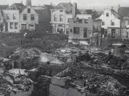 Centrum Zevenbergen na verwoestend bombardement en beschietingen (foto: archief) .