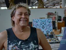 Kunstenaar Bram Reijnders in zijn atelier in Eindhoven