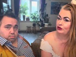 Het duo Mel en Den (foto: YouTube).