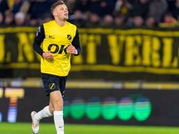 Sydney van Hooijdonk maakte zijn rentree voor NAC (foto: Orange Pictures).