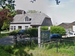 https://api.omroepbrabant.nl/img/f/$width$/$height$/0.5/0.5/bWVkaWEvcHJvZC80NjM2NzU3LmpwZz9zdj0yMDE5LTA3LTA3JnN0PTIwMjAtMDEtMDFUMDAlM0EwMCUzQTAwWiZzZT0yMDQwLTAxLTAxVDAwJTNBMDAlM0EwMFomc3I9YiZzcD1yJnNpZz1BMVFlNkRtdmx2OEJnc2VQU1RpUlVNYnQ5RE9zdVIxN2RWeDg3JTJGTnY3eWslM0Q=