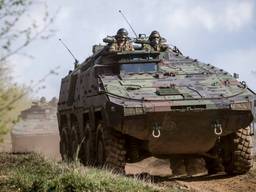 Boxer-ambulance tijdens een oefening (foto: Defensie).