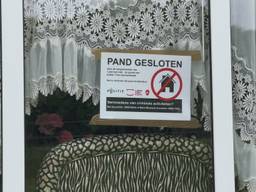 Het pand is gesloten door de gemeente (foto: Omroep Brabant).