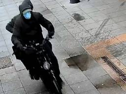 De overvallers vertrokken op een fatbike (foto: politie).