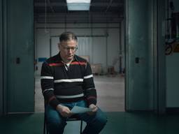 Oud-medewerker Chris Morrison van Custom Powders (Foto: Zembla)