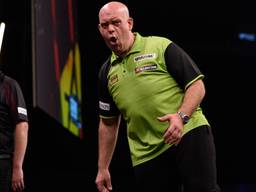Van Gerwen klopt wereldkampioen Littler (foto: PDC/Kelly Deckers).