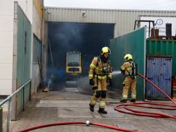 Brand in bedrijfsgebouw in Uden