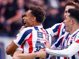 Willem II viert de 2-0 (foto: Orange Pictures).