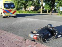 Scooterrijder gewond door botsing met auto