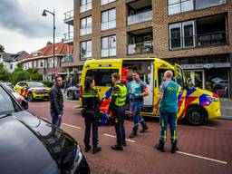 Een man is hard van de stoep gevallen in de Hoogstraat in Eindhoven.