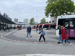 https://api.omroepbrabant.nl/img/f/$width$/$height$/0.5/0.5/bWVkaWEvcHJvZC80NzA1Mjk2LmpwZz9zdj0yMDE5LTA3LTA3JnN0PTIwMjAtMDEtMDFUMDAlM0EwMCUzQTAwWiZzZT0yMDQwLTAxLTAxVDAwJTNBMDAlM0EwMFomc3I9YiZzcD1yJnNpZz1IaUhtNTN6WGRGYWI1ekR3bEtMVk9iNU42UXZGaFhhZW9neDFBV0J6MkE4JTNE