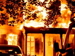 Brand verwoest eeuwenoud landhuis in Breda
