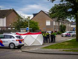 Overleden man gevonden op straat