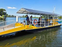 Te heet om te varen, pontje twee dagen aan wal