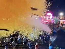Het confettikanon ontplofte tijdens Boerenrock (foto: RTV Drenthe).