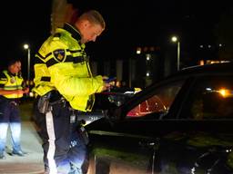 Politie grijpt in bij carmeetings