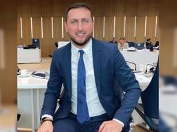 GroenLinks Tilburg beëindigt samenwerking met Nermin Agovic (foto: Instagram Nermin Agovic).