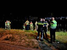Beelden van de zoekactie naar man in kanaal Tilburg