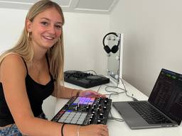 Zo slecht dat het goed is: Soraya verovert Tiktok met haar superslechte DJ-sets