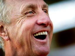 Johan Cruijff duimt voor PSV (foto: ANP).