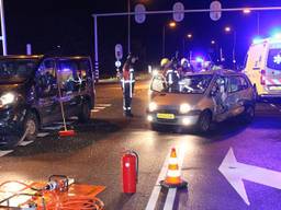 Ongeluk op de N631, een van de gevaarlijkste wegen in Brabant. (Foto: Jeroen Stuve / Mainstay Media Breda)