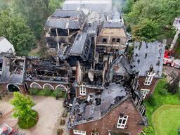 De ravage na de brand in het gemeentehuis. (Foto: ANP)