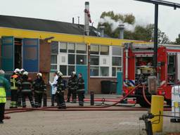 Medewerkers voorkomen grote brand bij Sanders in Vlijmen (Foto: Martijn van Bijnen/FPMB)