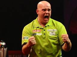 Michael van Gerwen blijft winnen. (foto: VI Images)