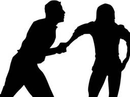 Agressieve man (33) in Oudenbosch slaat vriendin