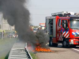 Politiemotor uitgebrand (Foto Thymen Stolk)