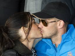 Yolanthe en Wesley Sneijder vormen al jaren een gelukkig koppel. (Foto: ANP)