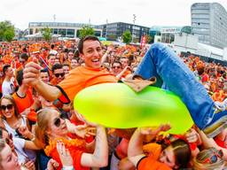 Crowdsurfen bij 538Koningsdag (Foto: 538)