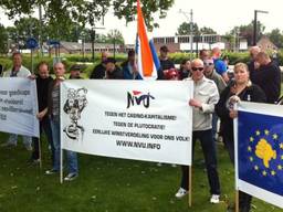 Protest van NVU in Deurne vanwege overval op juwelier Goldies rustig verlopen