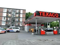 Gewapende overval op tankstation in Tilburg (Foto: Toby de Kort)
