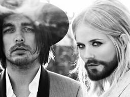 Ilse DeLange met baard (bron: @edzillaaa / Twitter)