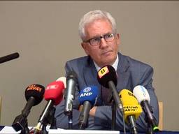 Jac Klijs tijdens de persconferentie