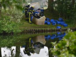 Het gaat om tientallen vaten (Foto: Perry Roovers, SQ Vision)