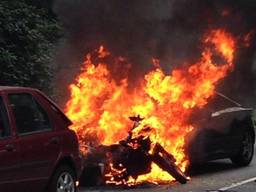 Brand na ongeluk Nuenen (foto: Helmut van der Vorst)