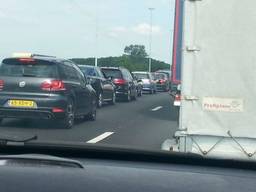 In de file naar de Luchtmachtdagen (foto: Dirk Straatman)