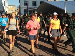 Sfeer in Cuijk bij Vierdaagse anders dan andere jaren door vliegramp in Oekraïne