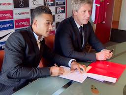 Memphis Depay ondertekent nieuw contract bij PSV