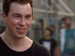 DJ Hardwell genoot van het racen, (foto: Hardwell)