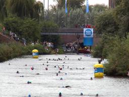 De eerste twee edities van Swim to Fight Cancer vonden plaats in Den Bosch.