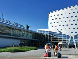 Hans Alders zegt dat groei Eindhoven Airport noodzakelijk is