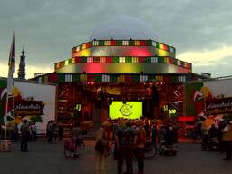 Grote tent op de Markt in Den Bosch