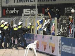 Rellen tussen FC Den Bosch en FC Oss (foto: Henk van Esch)