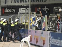 Rellen bij FC Den Bosch - FC Oss in 2014 (foto: Henk van Esch)